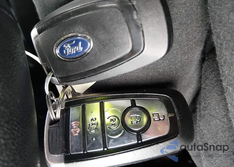 2018 Ford Fusion Titanium из США, поврежденный, VIN 3FA6P0D90JR212189